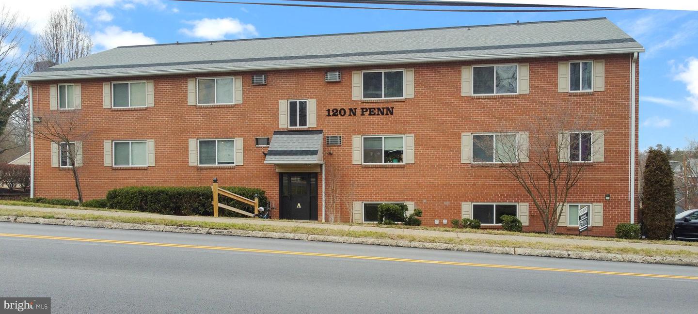 120 N Penn St #a11 — photo