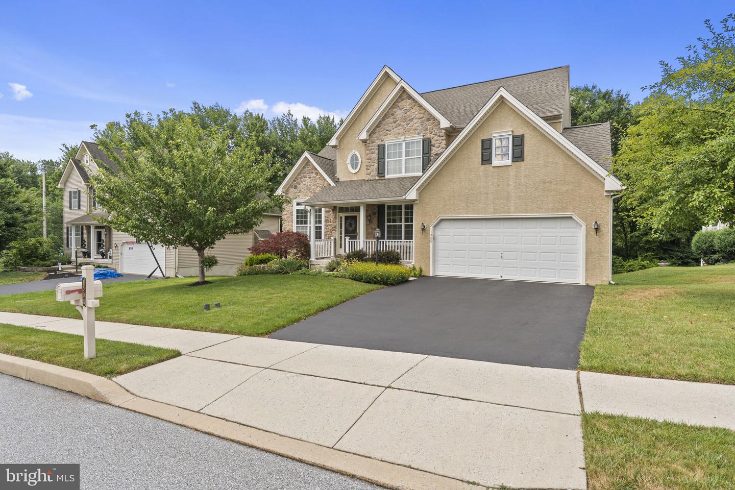 1508 Fitzwilliam Ct — photo