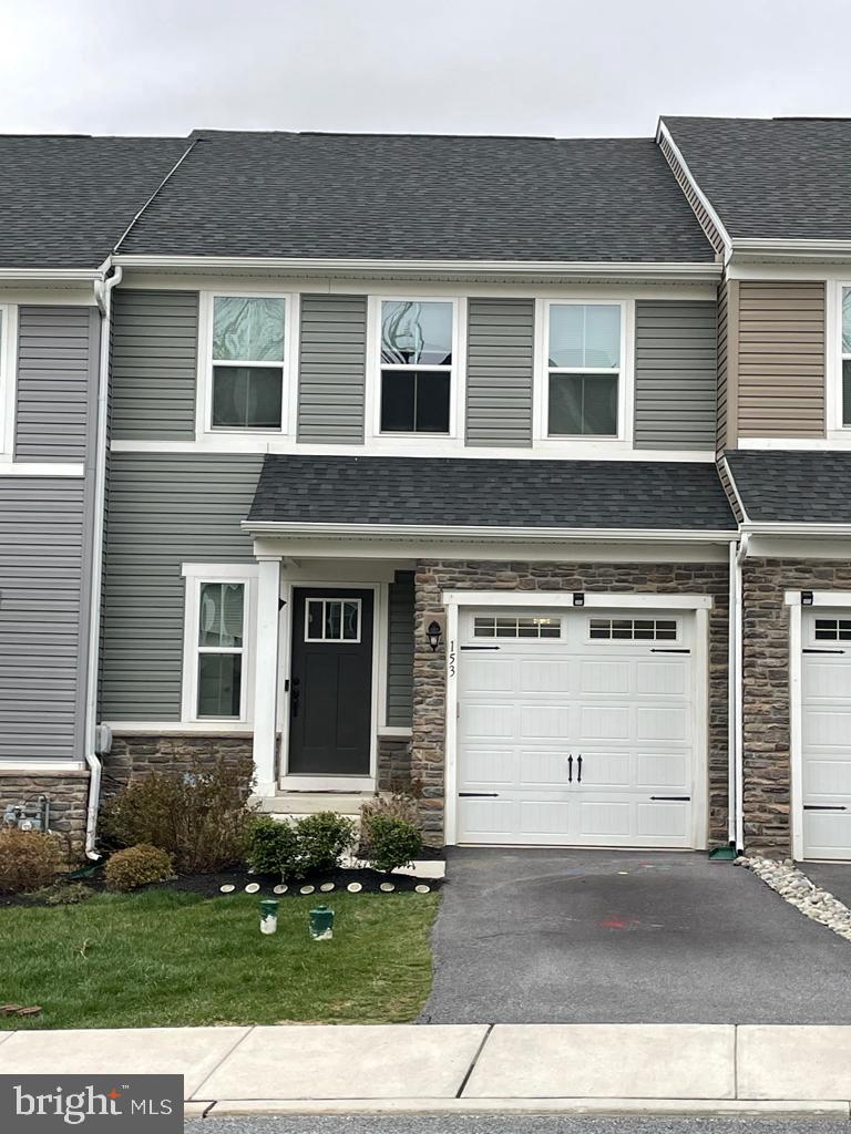 153 Mulberry Dr — photo