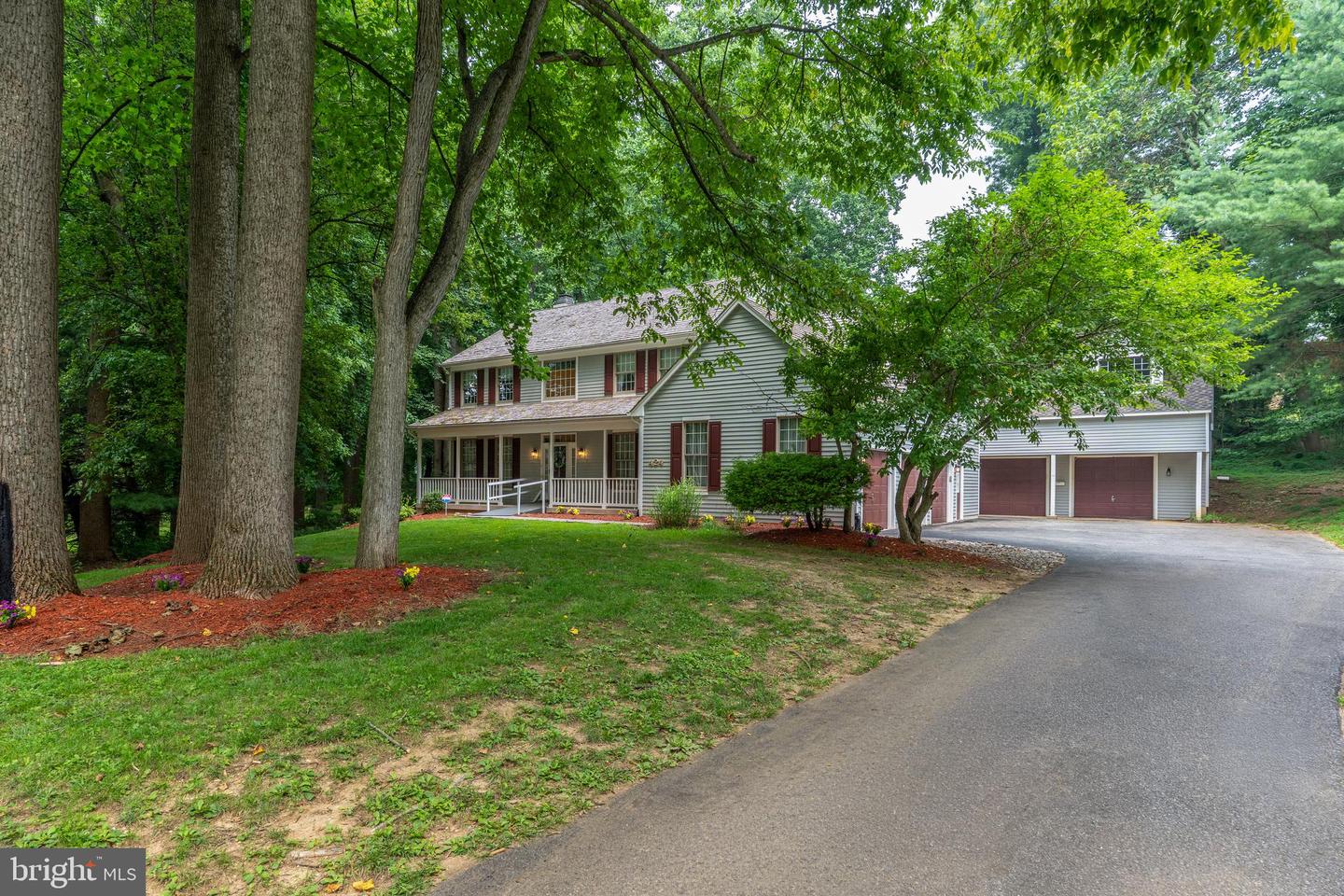 424 Buttonwood Rd — photo