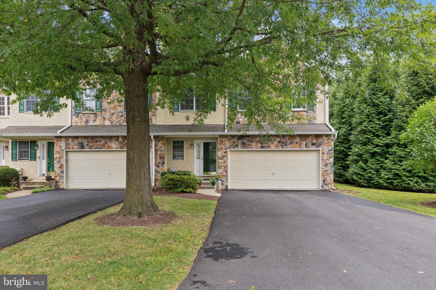 21 Kerry Ln — photo