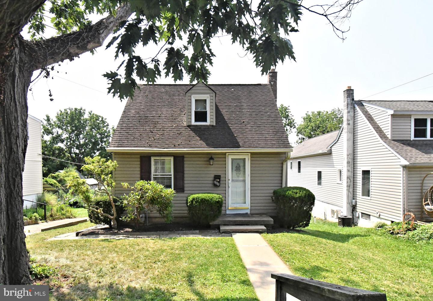 889 Old Lancaster Rd — photo