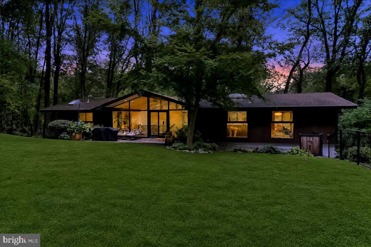 564 PUGH ROAD, WAYNE PA 19087