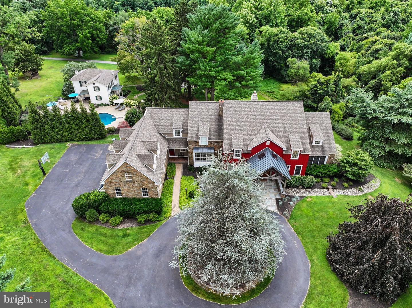 126 Gideon Dr — photo