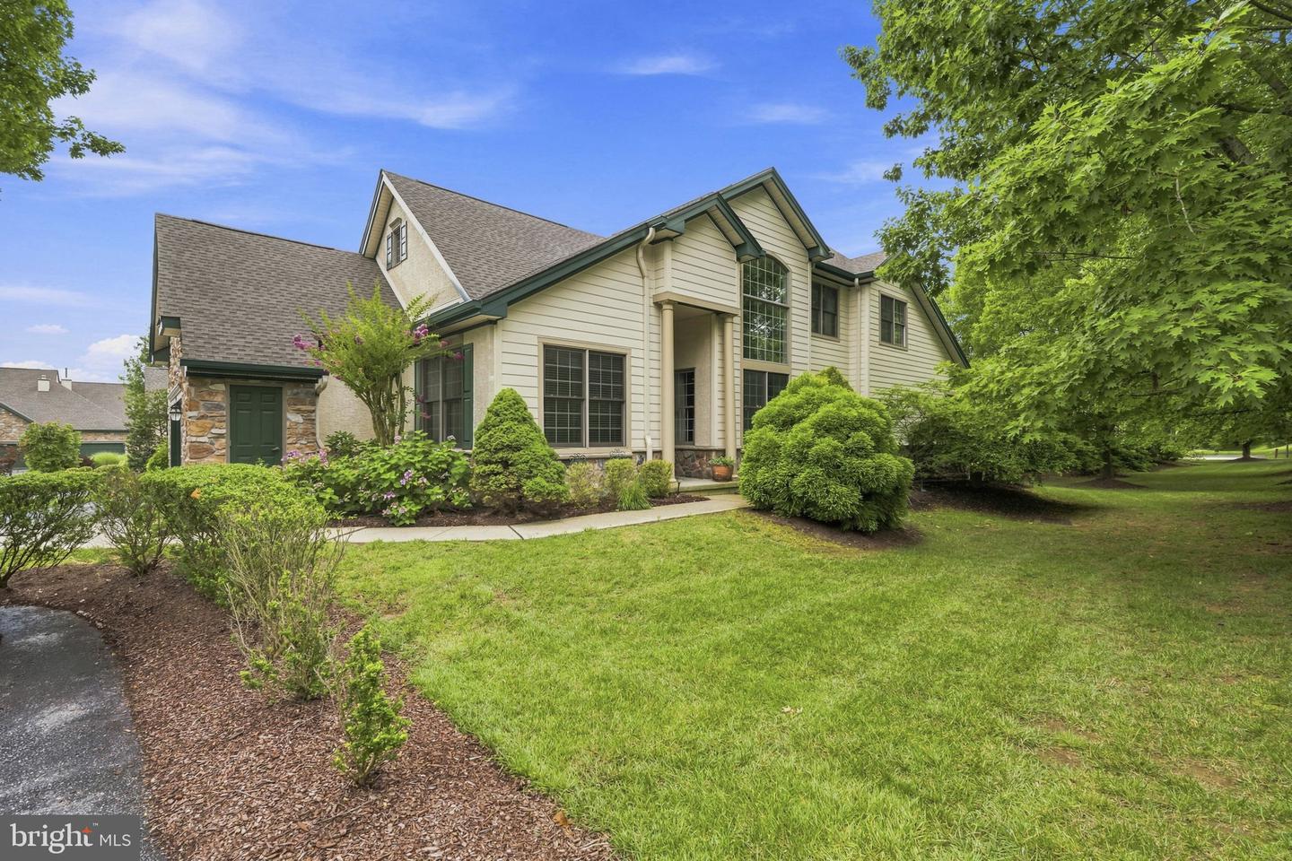 1712 Yardley Dr — photo