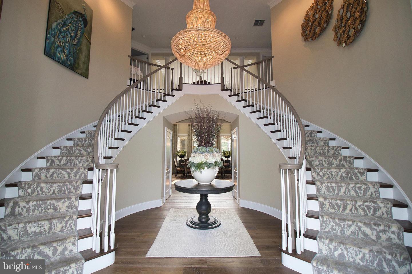 1473 W Stonington Dr — photo