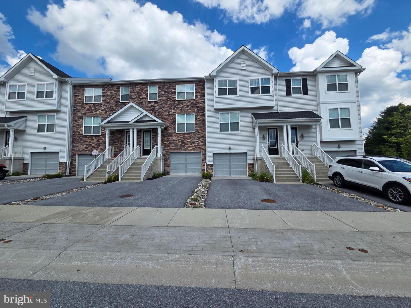 1802 Boulder Dr — photo