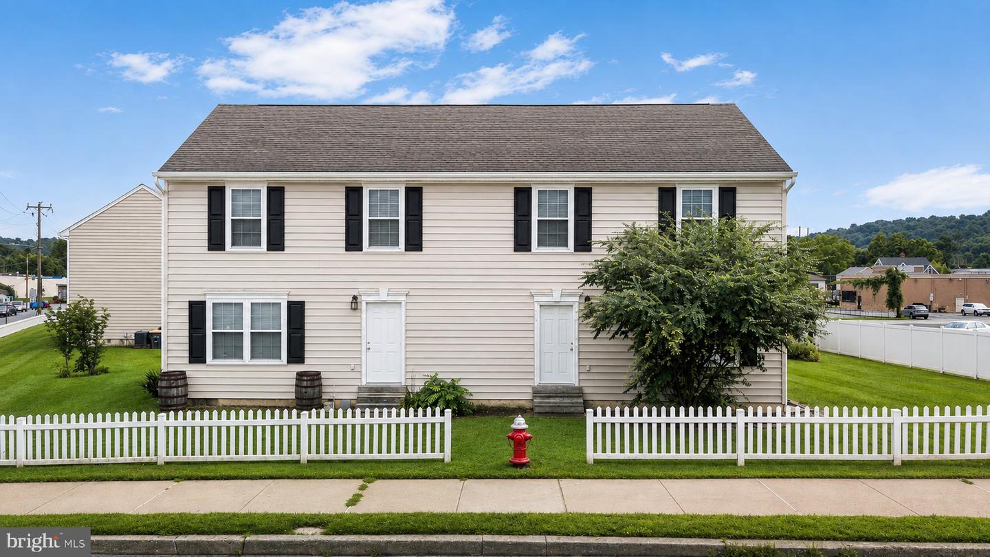 10 Terry Ct — photo