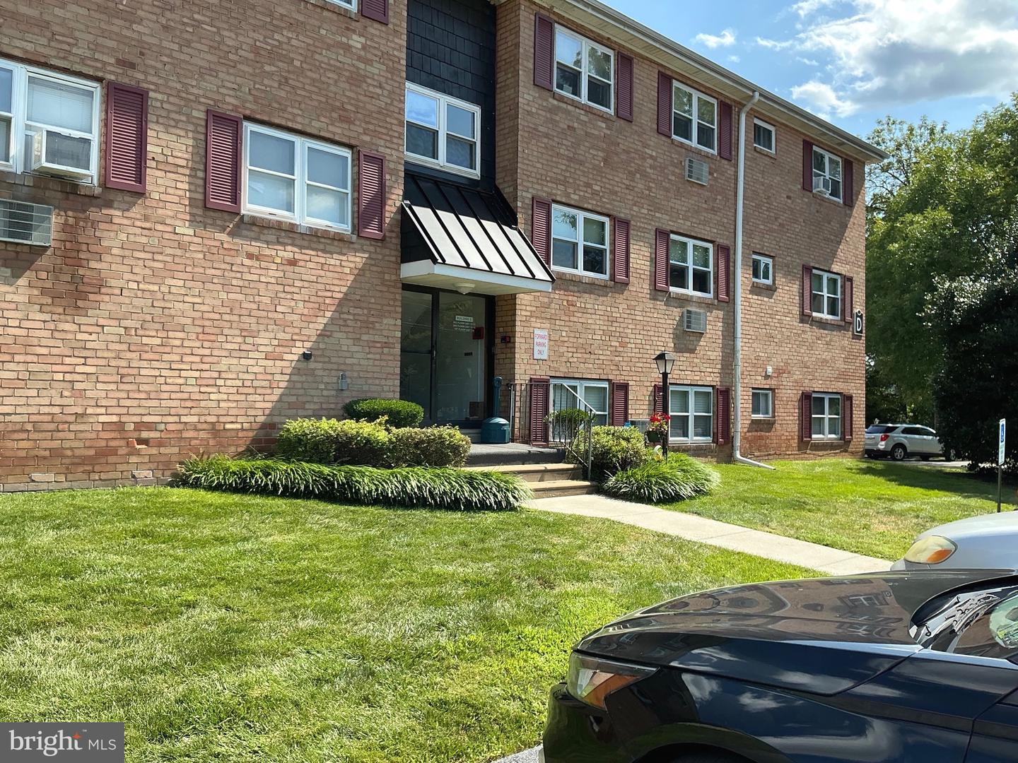 335 E Lancaster Ave #D5 — photo