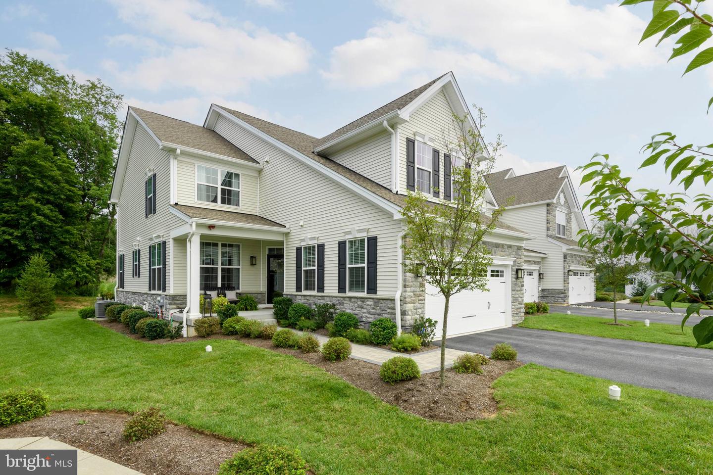313 Gaffney Ct — photo