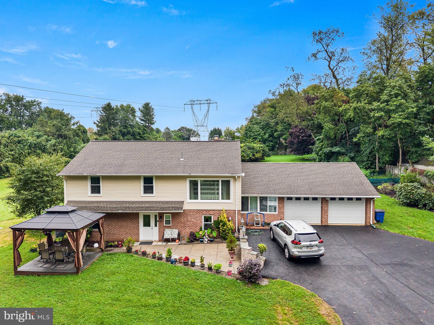 159 Planebrook Rd — photo