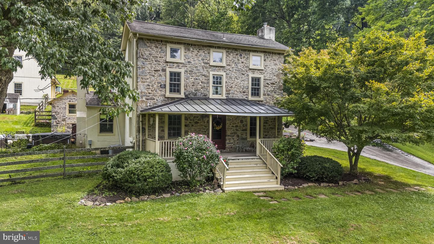 1272 Hollow Rd — photo
