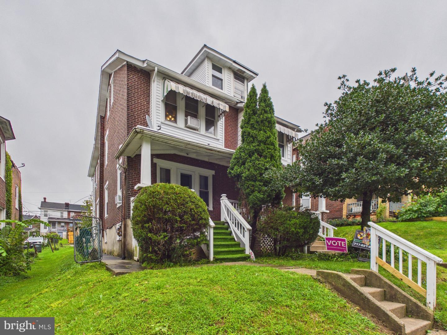 129 S 3rd Ave — photo