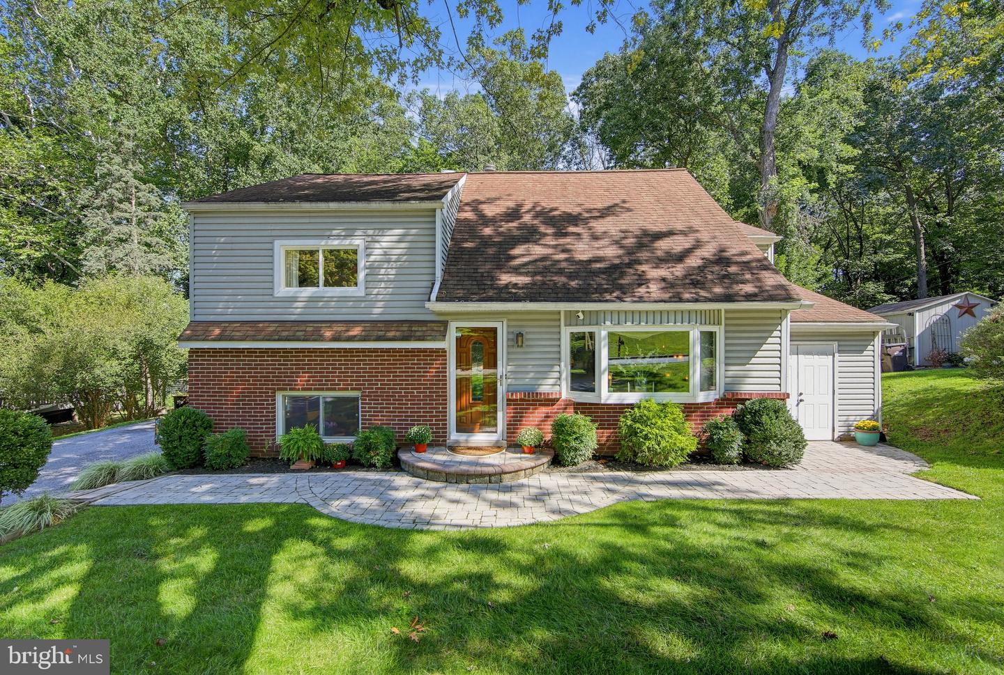 28 Sunset Dr — photo