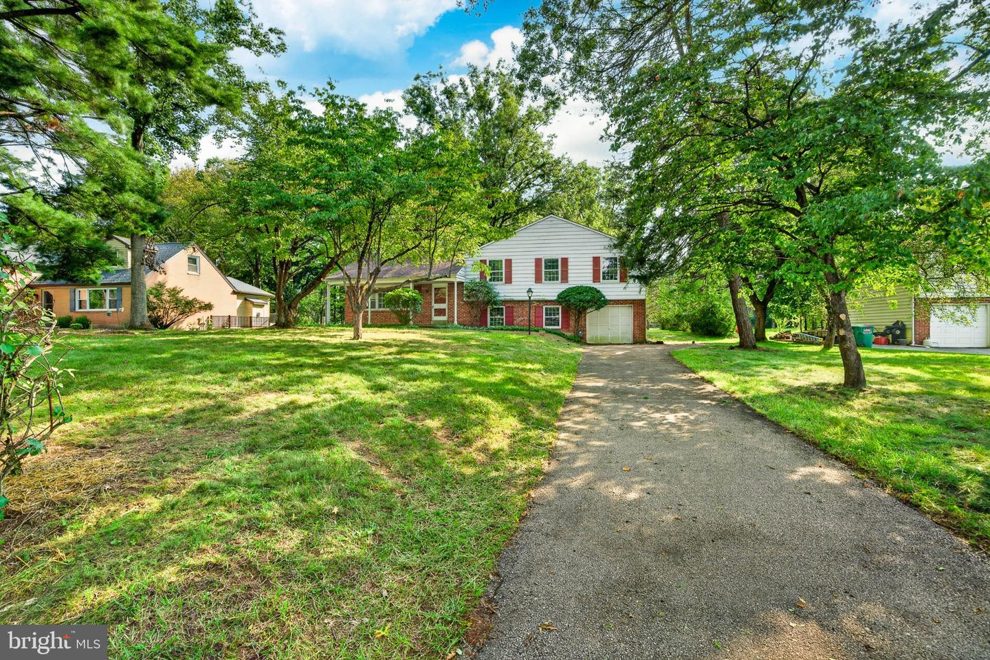 736 W Philip #B115 — photo