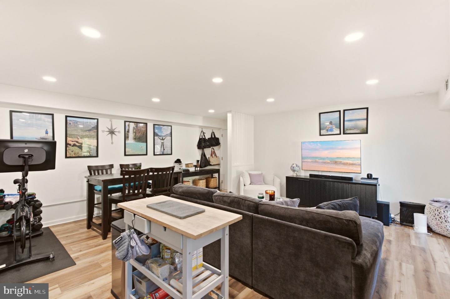 1304 Valley Dr #1304 — photo