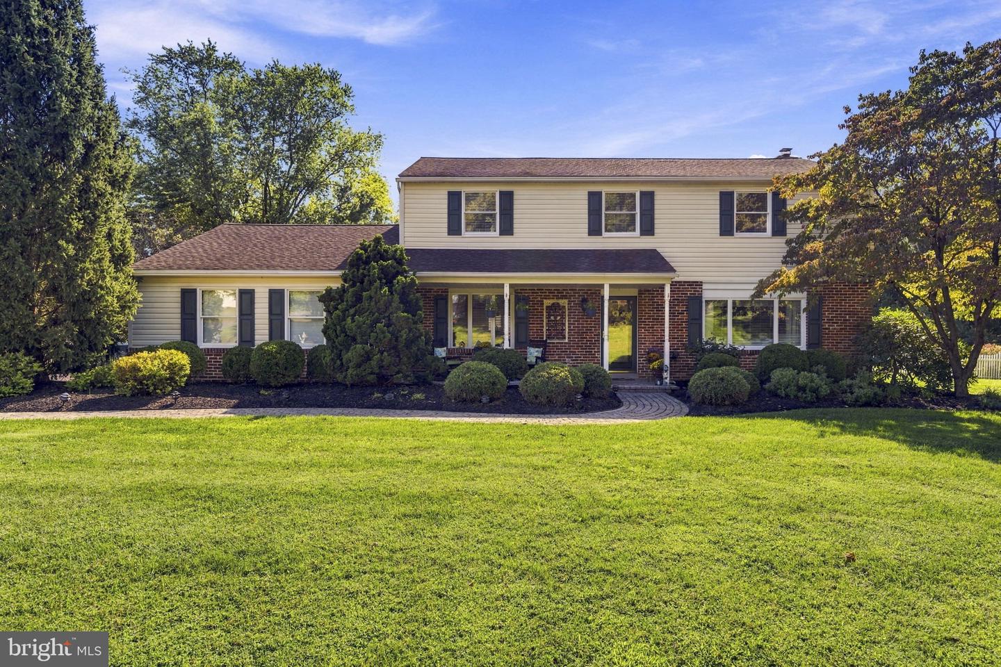 1203 Clearbrook Rd — photo