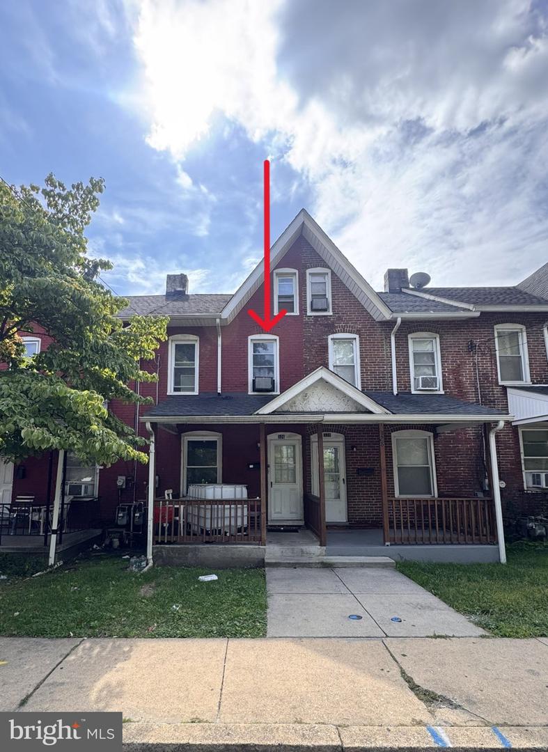 326 Valley Rd — photo