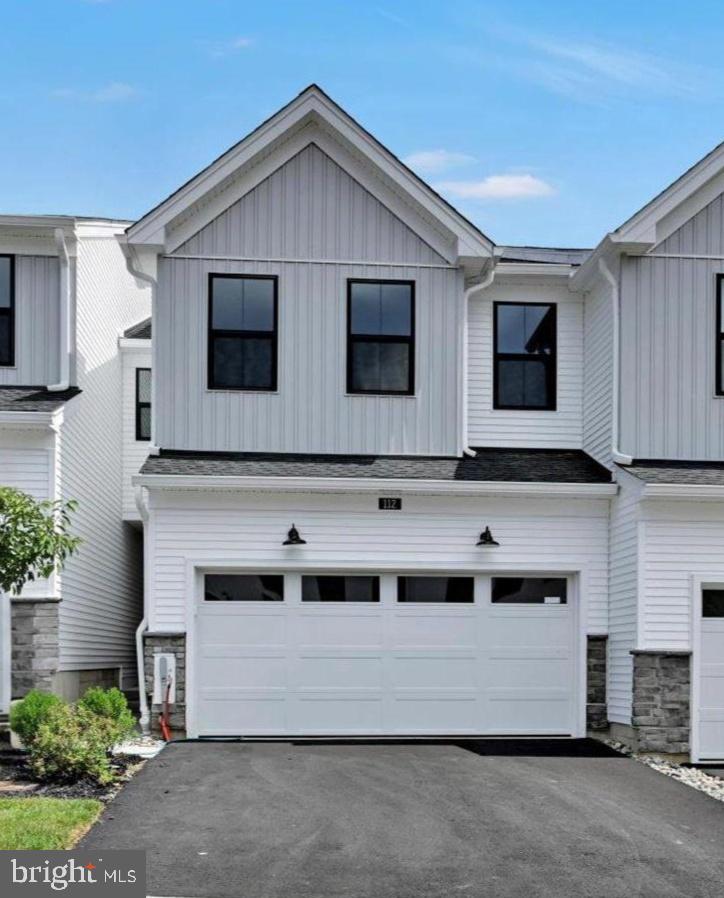 112 Camryn Ct — photo