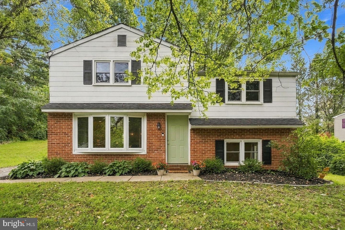 1412 Manorwood Dr — photo