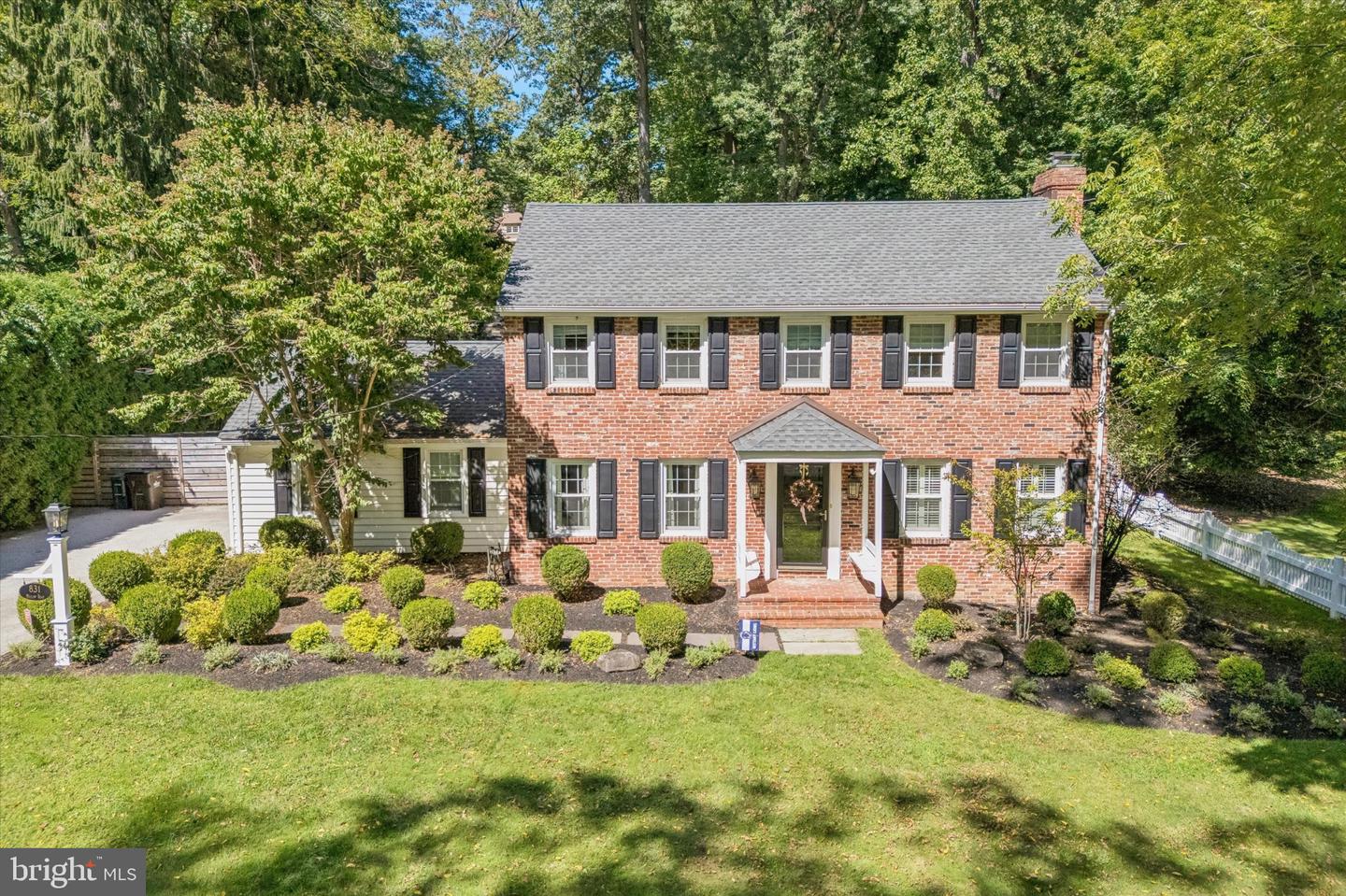 831 Hollow Rd — photo