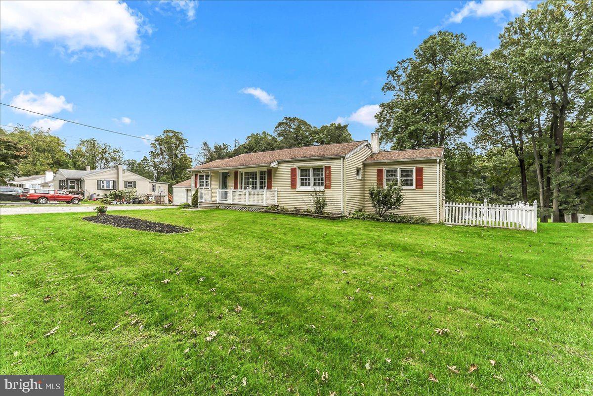 1106 W Kings Hwy — photo