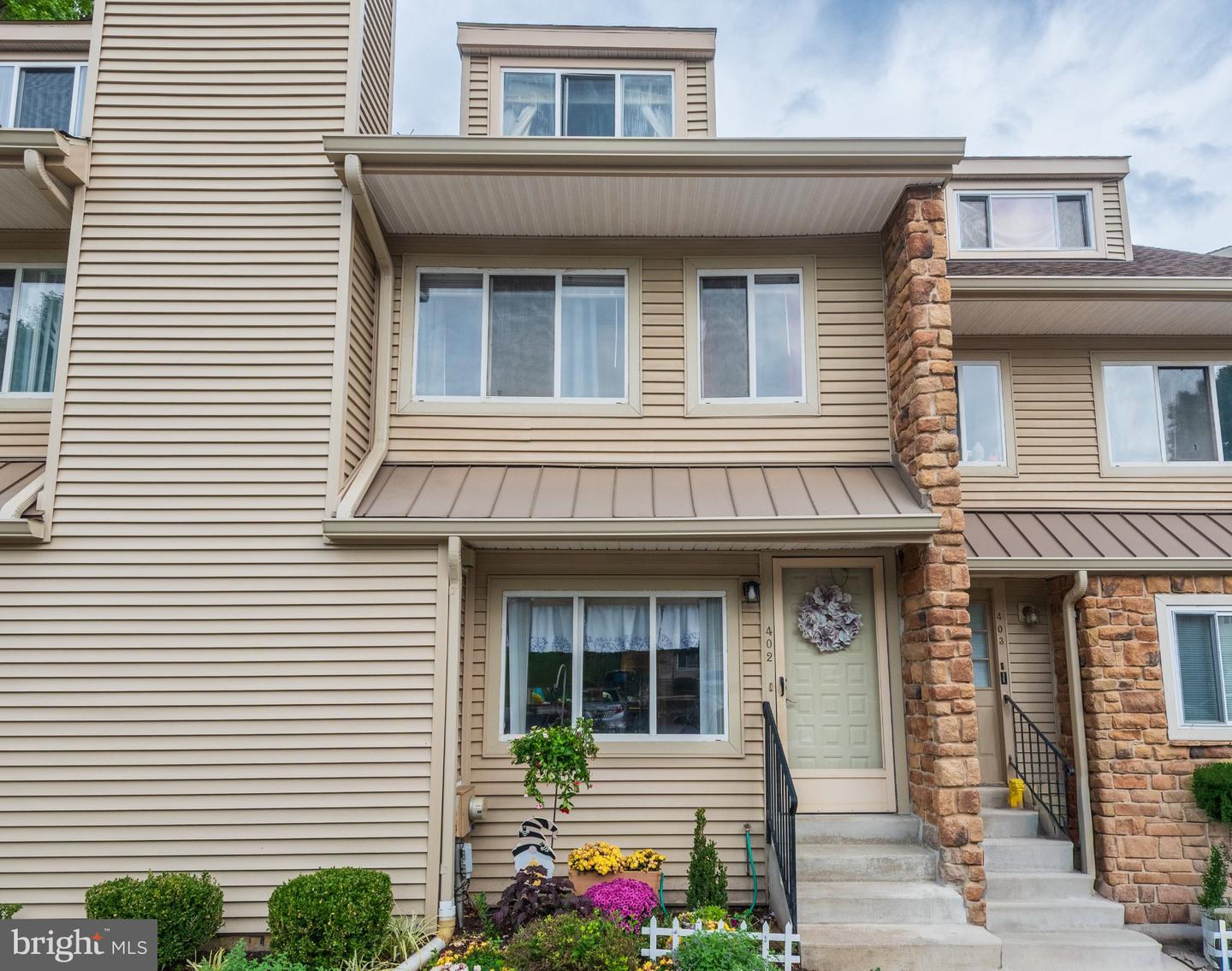 402 Cannon Ct #402 — photo