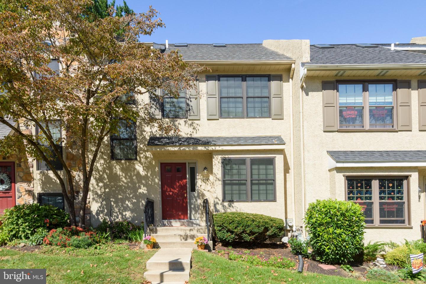 1445 Aspen Ct — photo