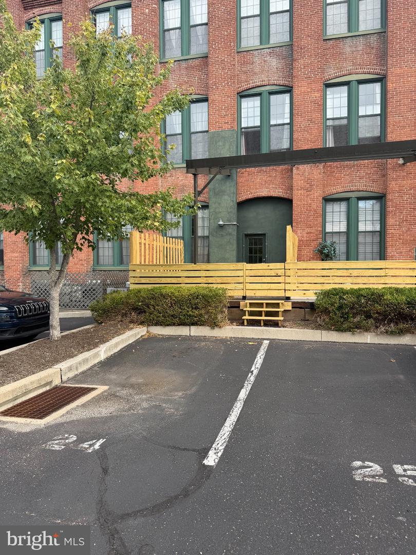 200 Lincoln Ave #126 — photo