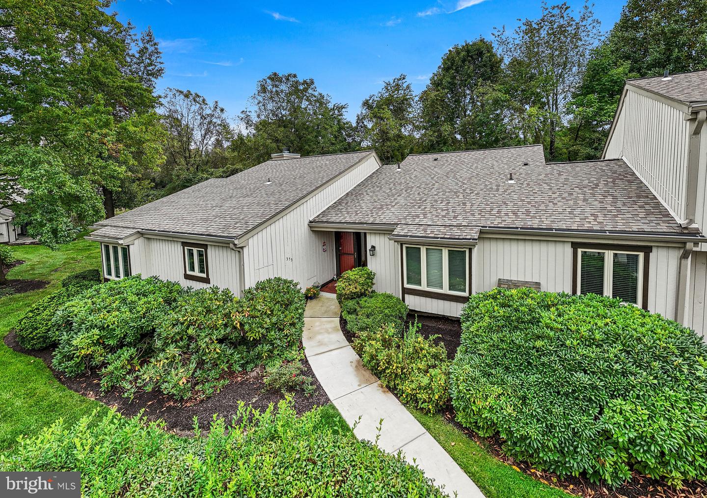353 Devon Way #353 — photo