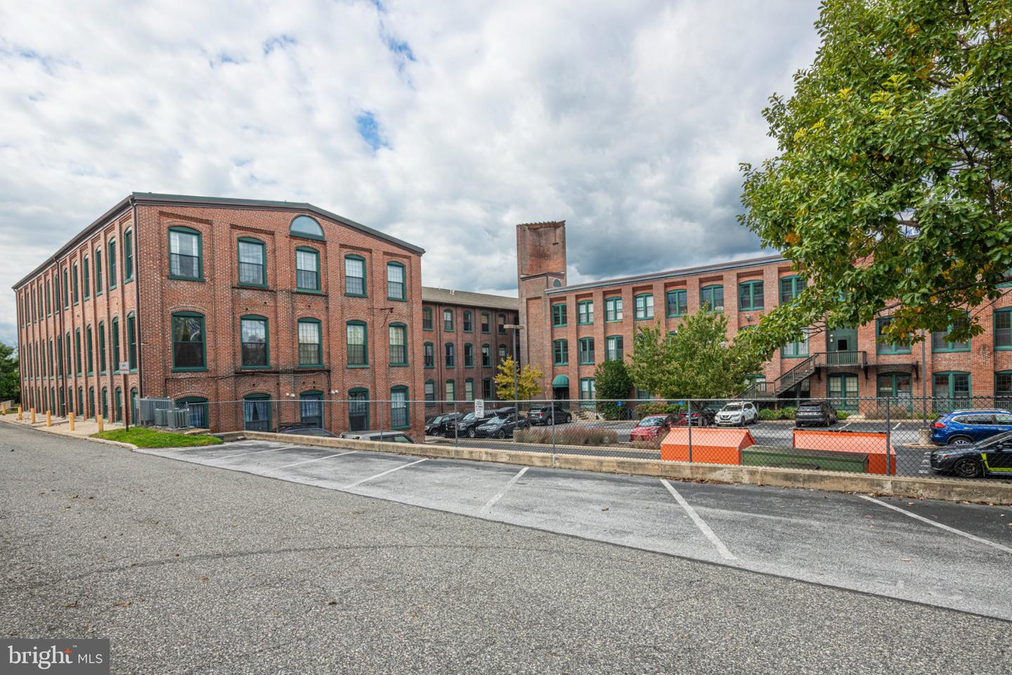 200 Lincoln Ave #324 — photo