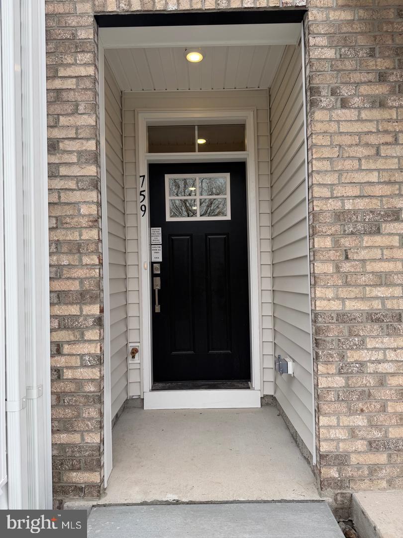 903 Platinum Drive — photo