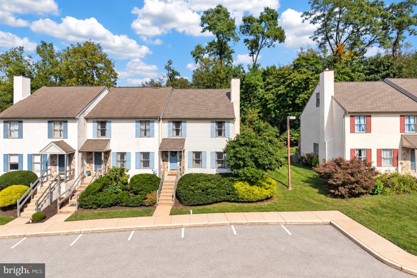 531 Pickering Station Dr — photo