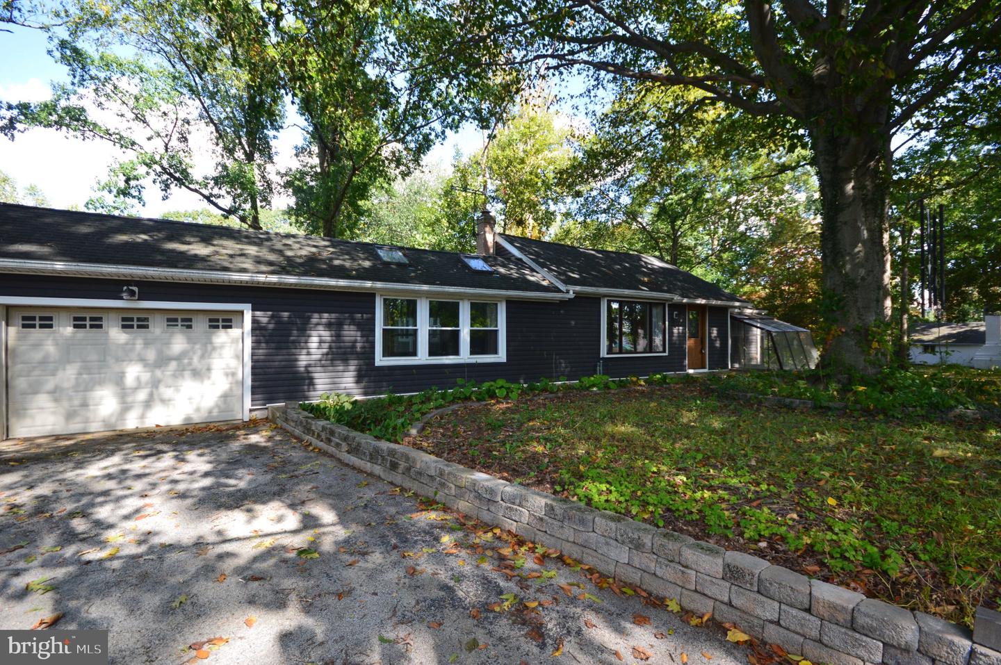 435 N 5 Points Rd — photo