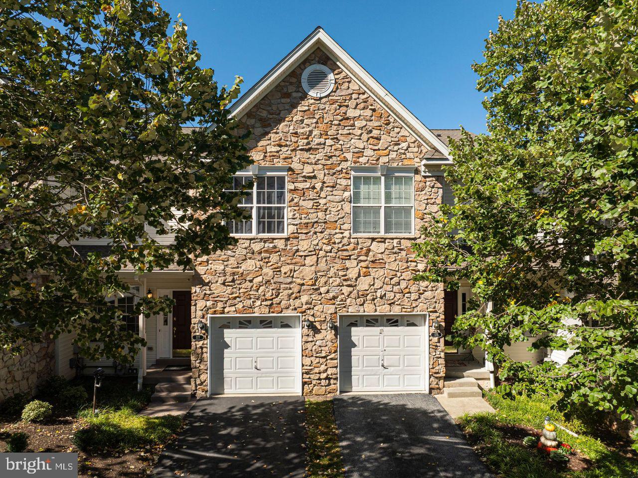177 Fringetree Dr — photo