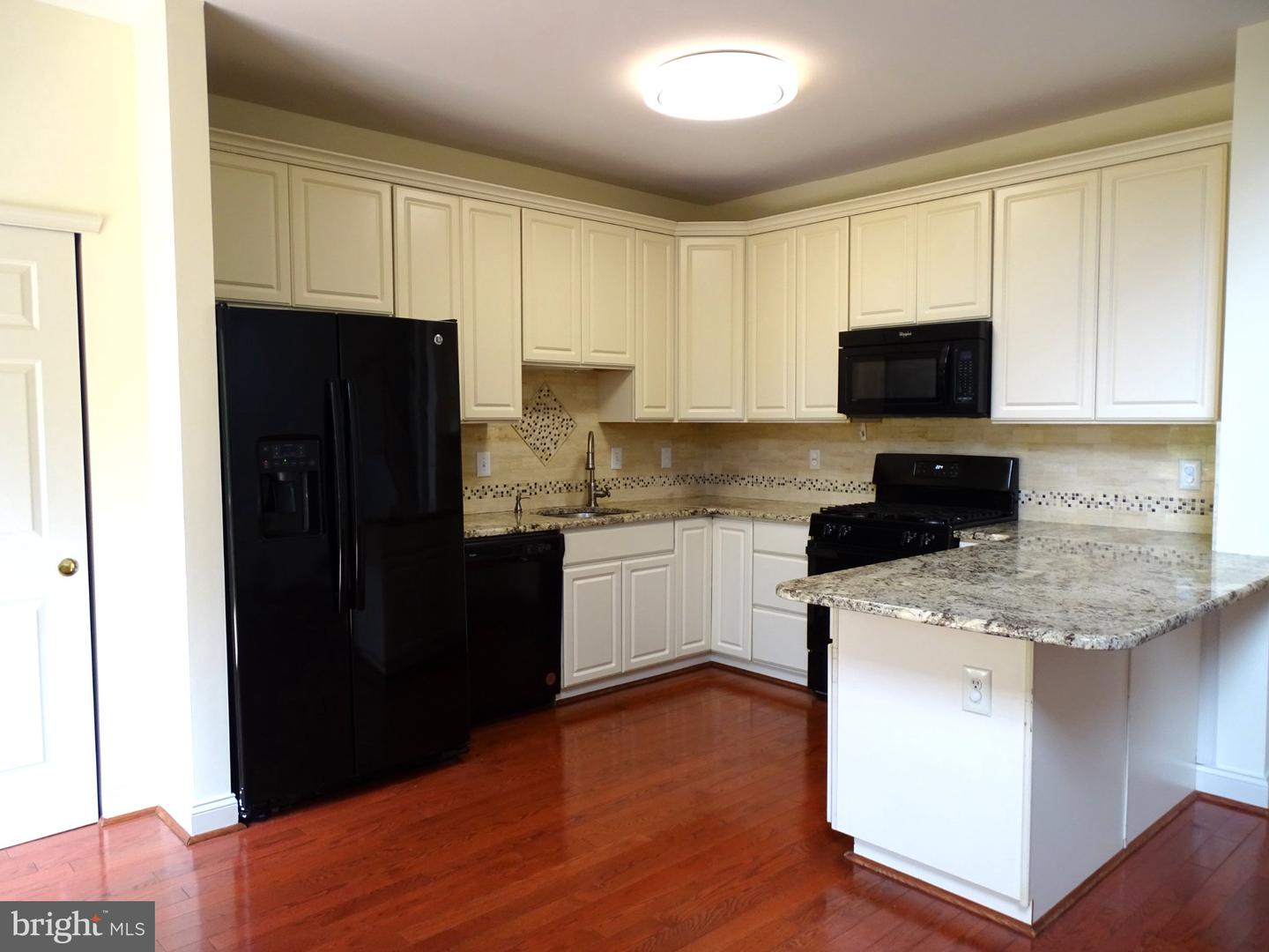 219 Tall Pines Dr — photo