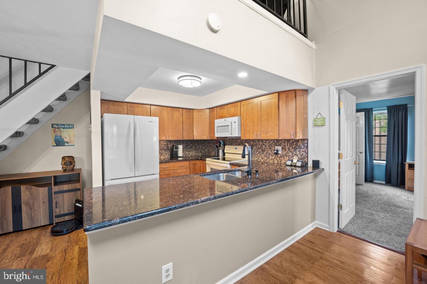 1133 Washington Pl #33 — photo
