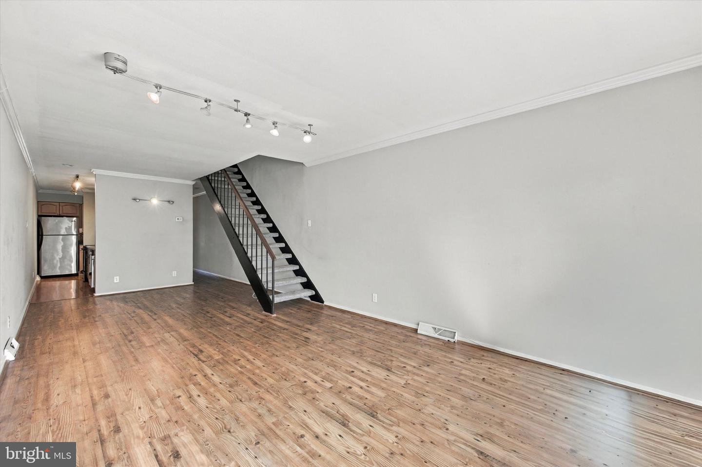 668 Summit House #668 — photo
