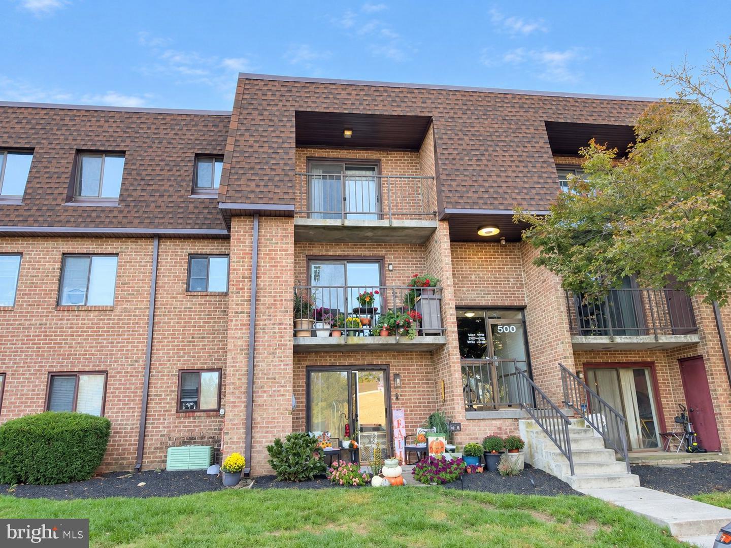 524 Valley Dr #524 — photo