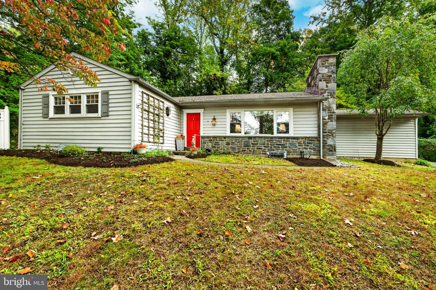 59 Lakeside Ave — photo