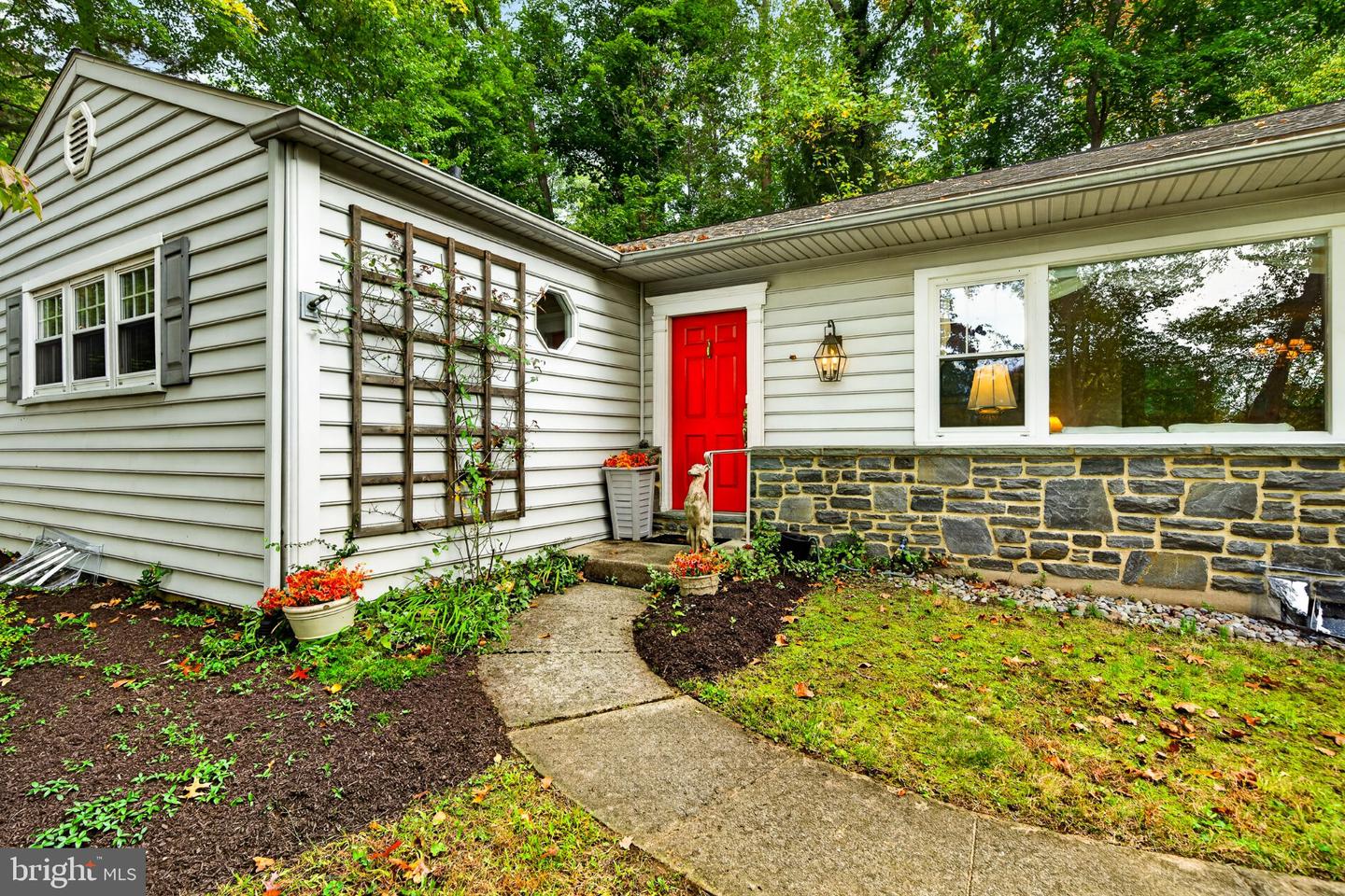 59 Lakeside Avenue, Devon, PA 19333 — photo 2