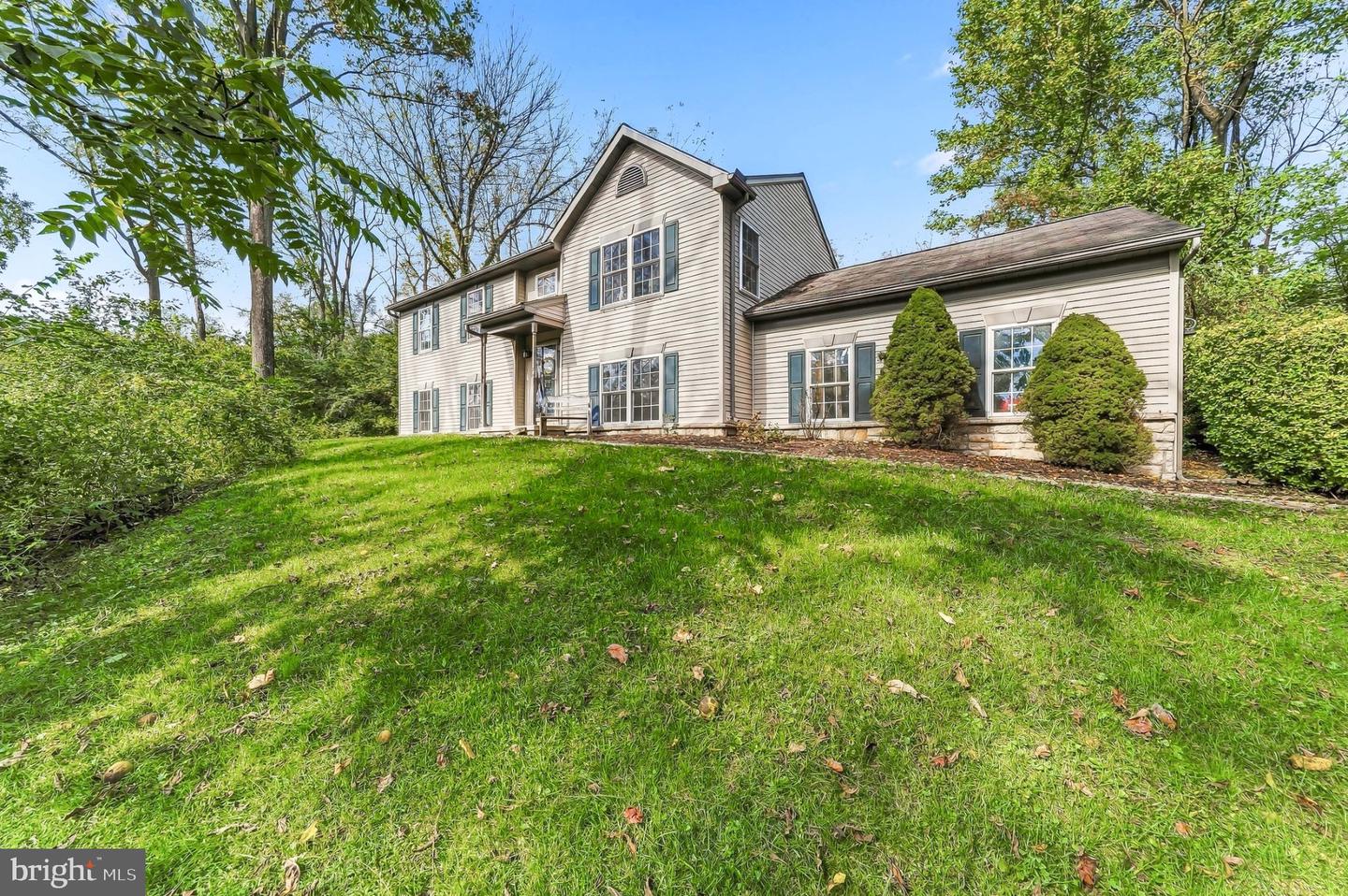 255 E Mattson Hollow Rd — photo