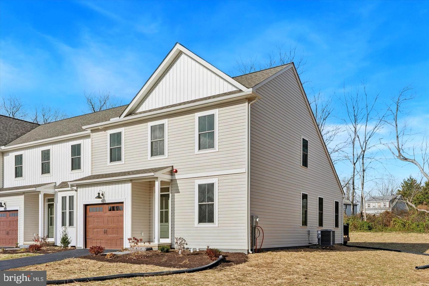 117 Silversmith Rd — photo