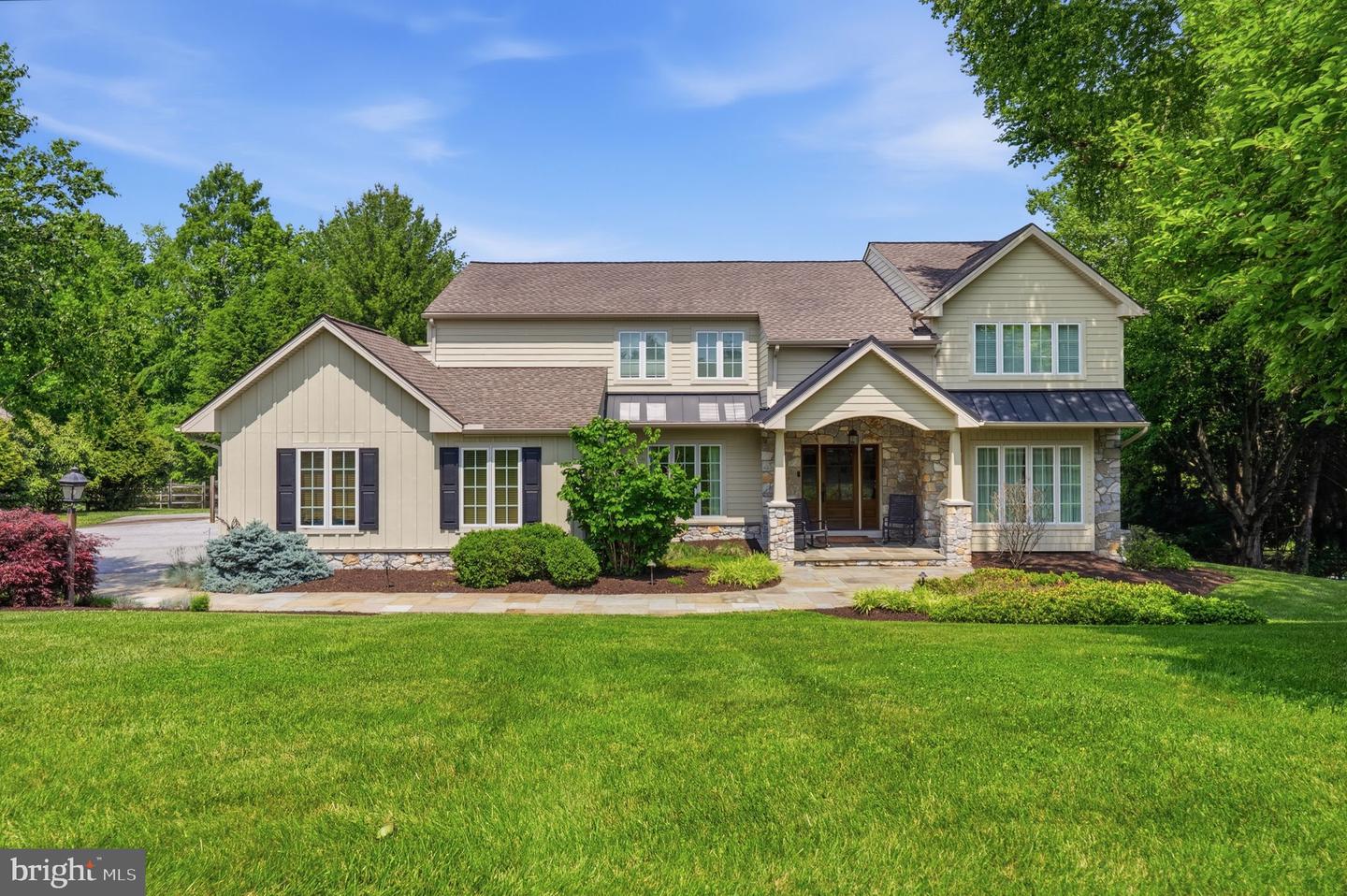 401 Sunney Brook Ln — photo