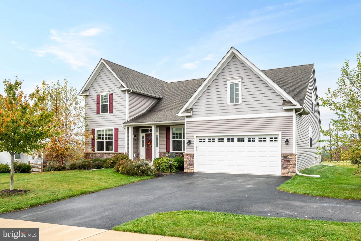 8 Covewood Way — photo