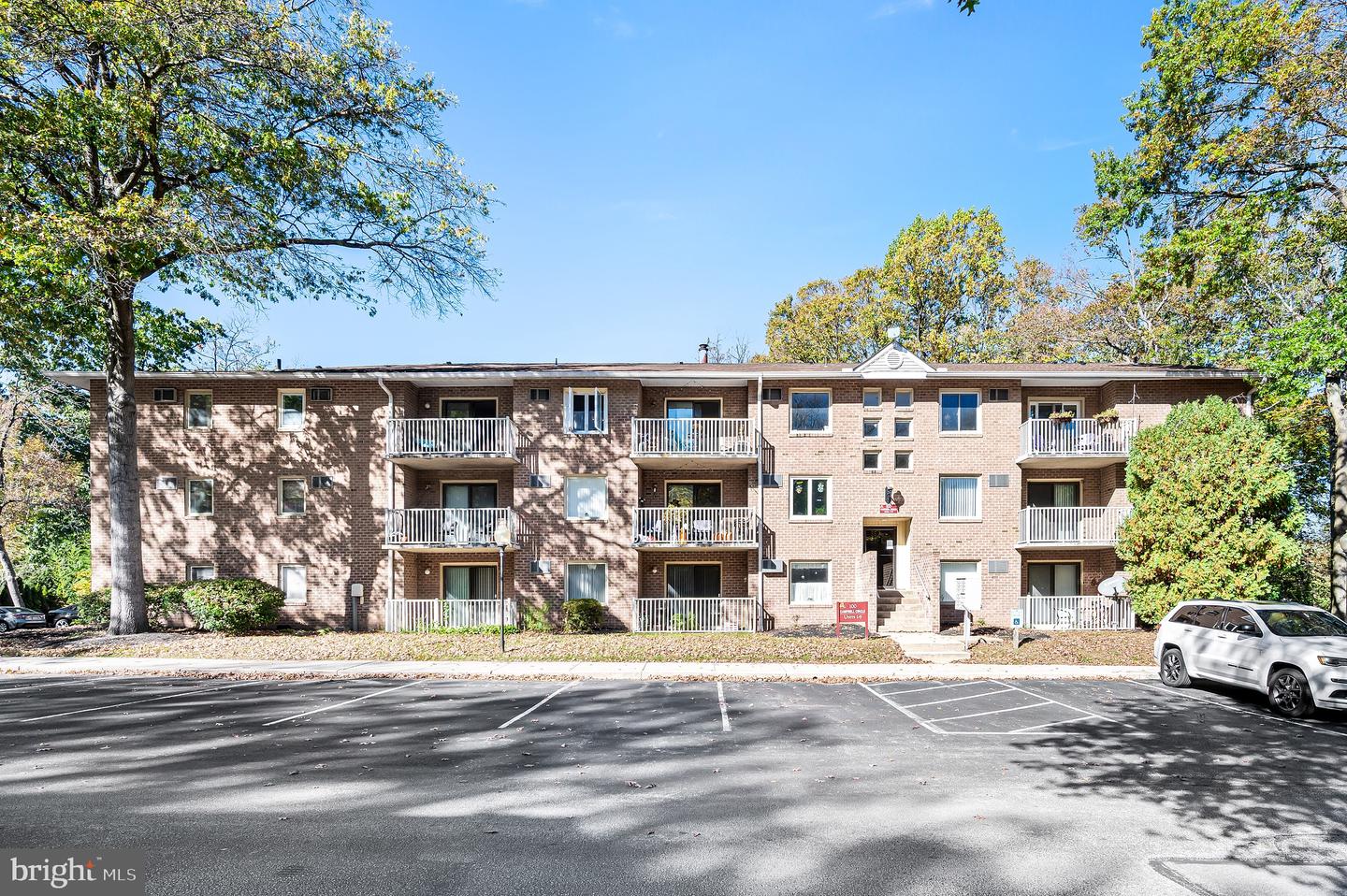 100 Campbell Cir #D-16 — photo