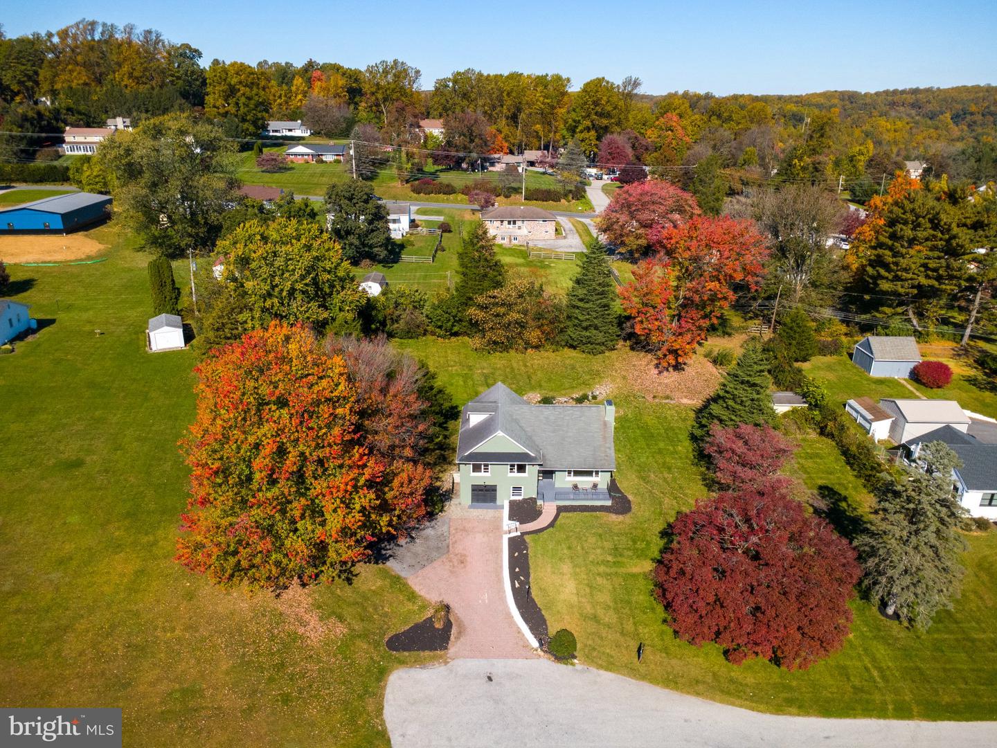 109 E Clearview Dr — photo