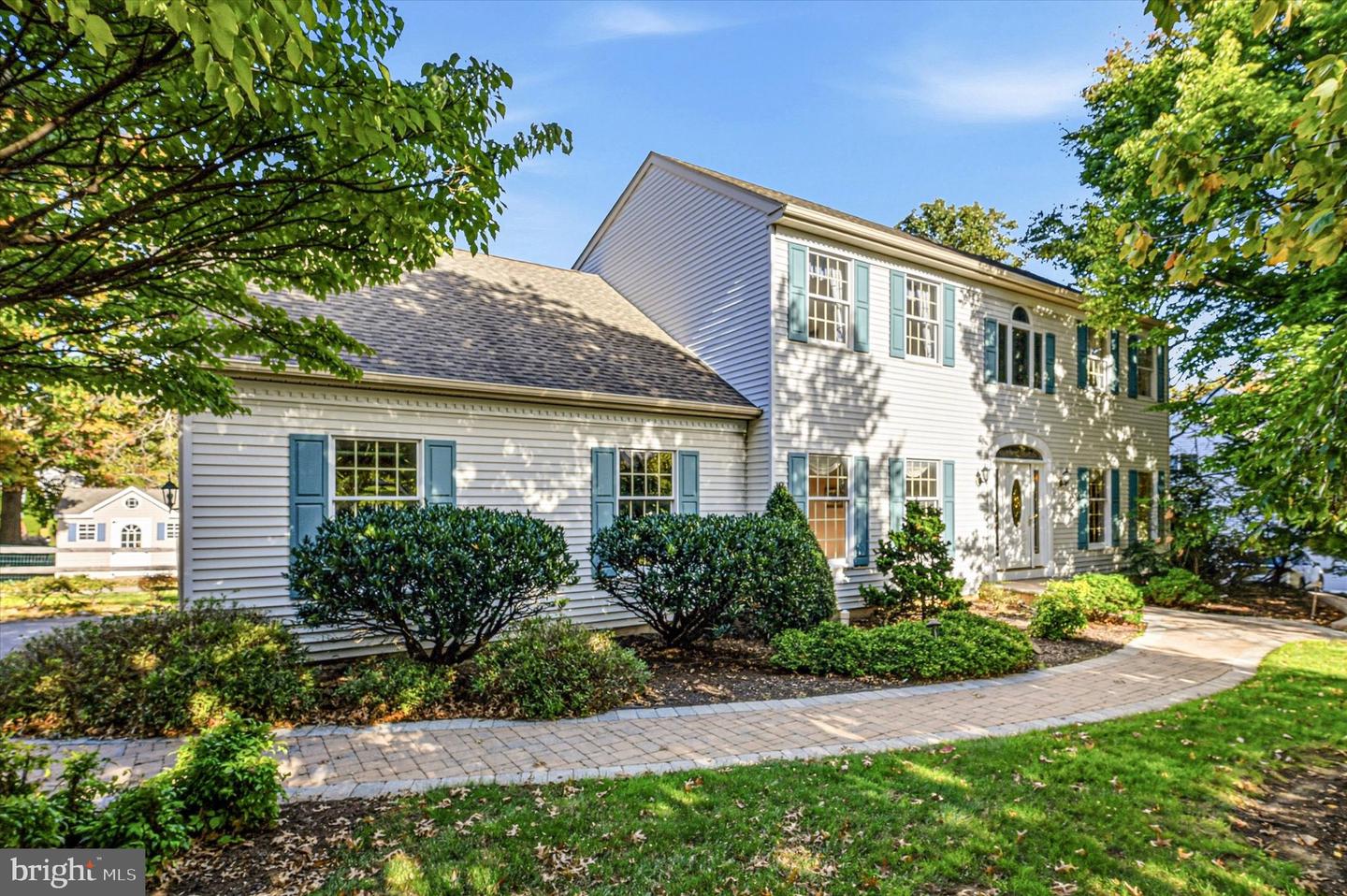 468 Creekside Dr — photo