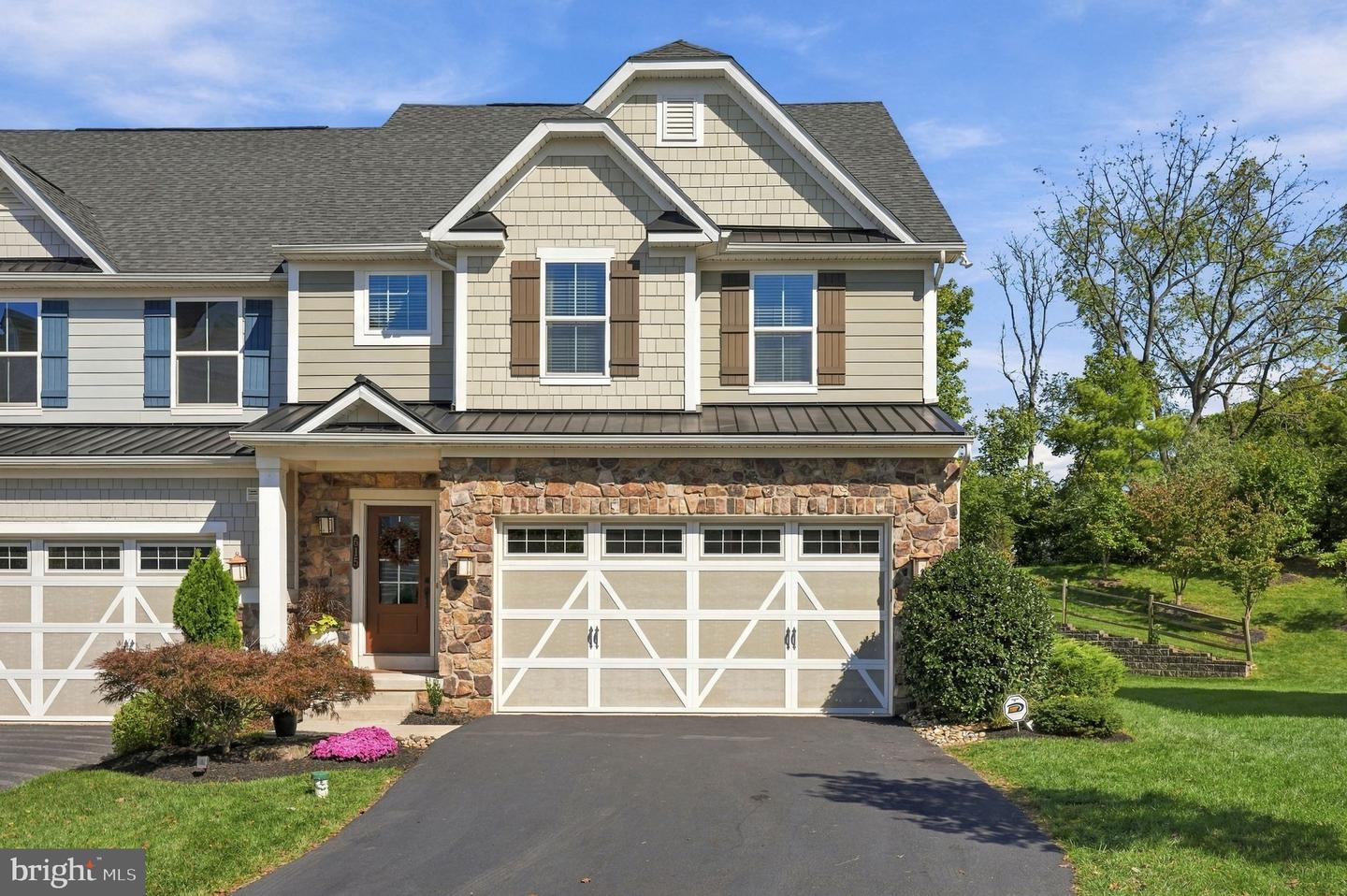615 Cliff Ln — photo