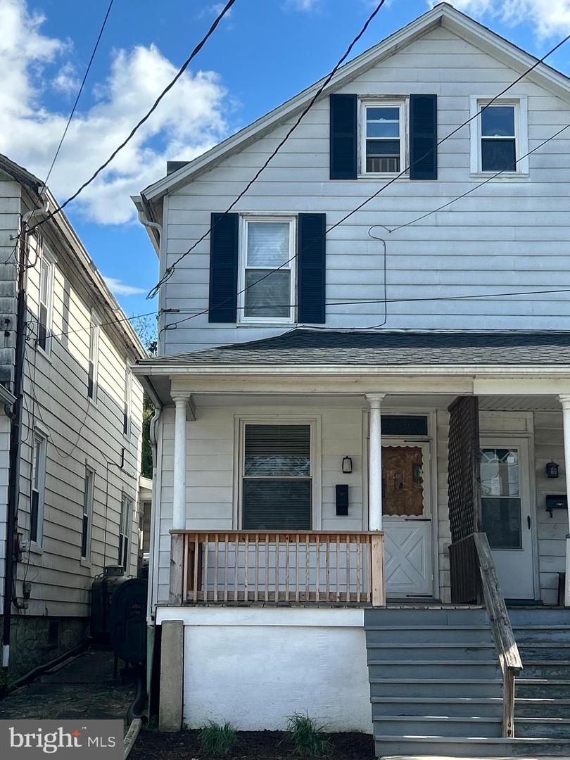 506 E Center St — photo